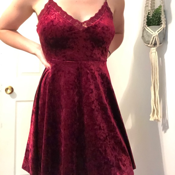 SOLD——-Cute little velvet dress🥰 - Picture 2 of 5